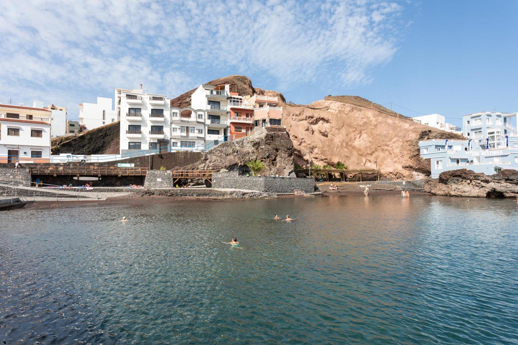Charming Apartment & Diving Ла-Рестинга Экстерьер фото